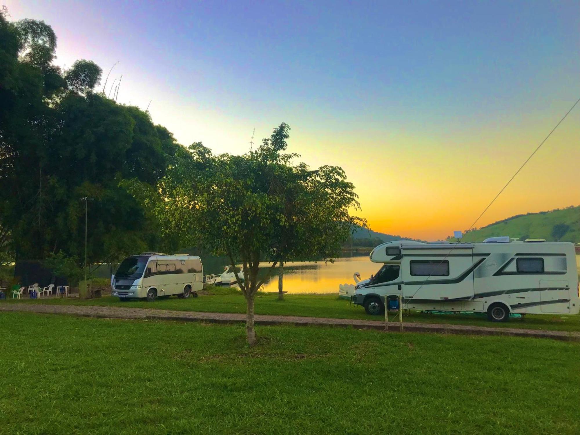 Pousada E Camping Recanto Da Praia Capitólio المظهر الخارجي الصورة